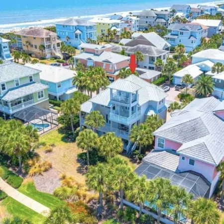Palm Coast Paradise - 5Br 4BA, Private Pool, 1 Min Walk to Beach, Family Retreat