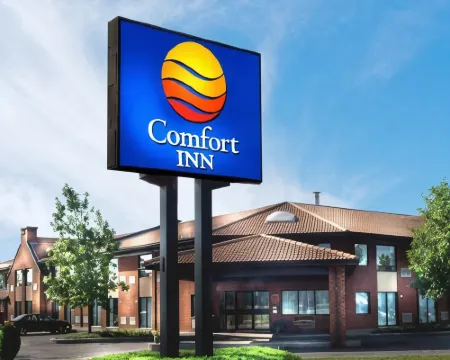 Comfort Inn South Hotels in Brossard