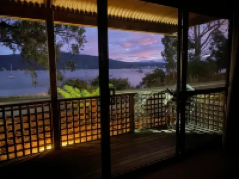 Driftwood Hotels in Geeveston