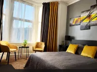 Priorswood House Hotels near Taunton Railway Station
