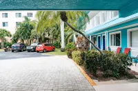 Bayside Inn and Marina - parking