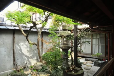 Guesthouse KYOTO COMPASS ～京町家の小さなお宿～ のホテル