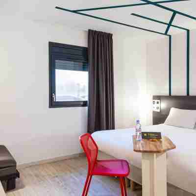 ibis Styles Rouen Val-de-Reuil Rooms