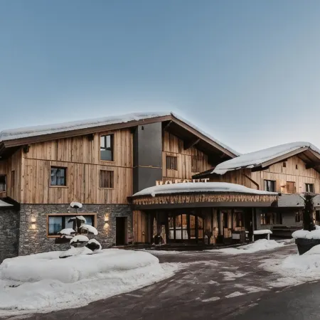 Hofgut Apartment & Lifestyle Resort Wagrain