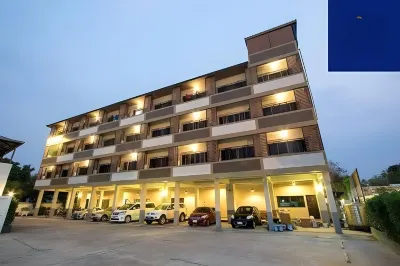 V51 Hotel 랏차시마 위티할라이 학교 주변 호텔
