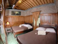 Hills Joglo Villa Hotels in Ungaran
