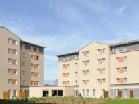 Séjours & Affaires Caen le Clos Beaumois Hotels in Caen