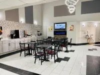 Super 8 by Wyndham Shakopee Hotels in Chaska