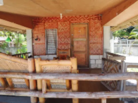 Gorion Beach Resort Hotéis em Samboan