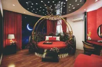 Cozi 9 Hotel - Theme Hotel