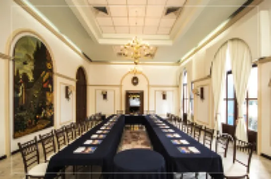 Hotel Gran Plaza & Convention Center