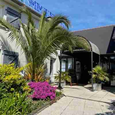 Hôtel Restaurant L'Eskemm Saint Brieuc - Tregueux Hotel Exterior