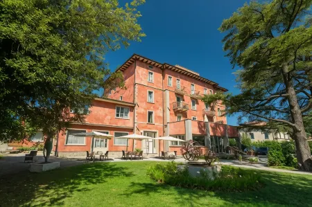 Grand Hotel Impero - Wellness & Exclusive Spa Отели рядом с достопримечательностью «Museum of Mercury Mines of Monte Amiata»