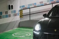 Myr Puerta Serranos - parking