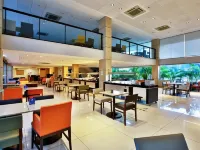 Quality Hotel & Suítes São Salvador Hotels near Boca do Rio