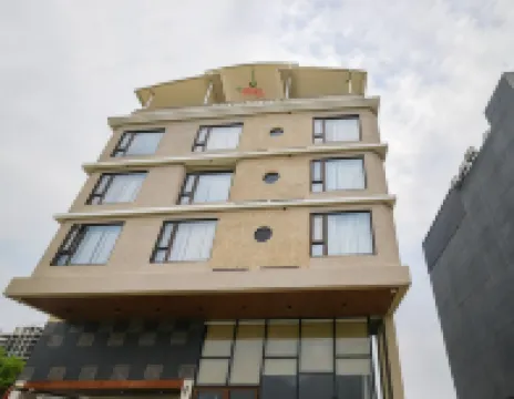 The Byke Stella Boutique Hotel Hotels near Phoenix Citadel Mall