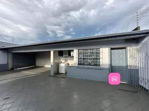 與購物中心PVH後面的波薩達住宅