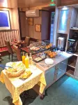 Logis hôtel Au Relais Nivernais - breakfast