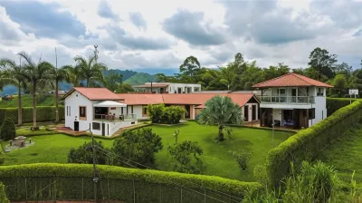 Hotel Jade Spa Các khách sạn gần Basilica Menor de Nuestra Senora de las Victorias