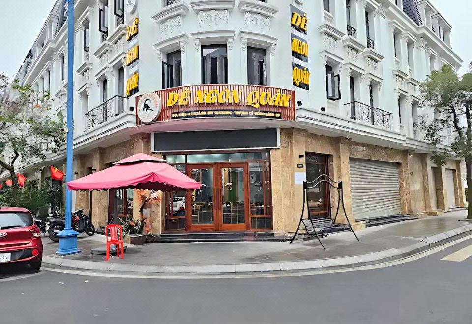 Merci Hoang Huy Riverside