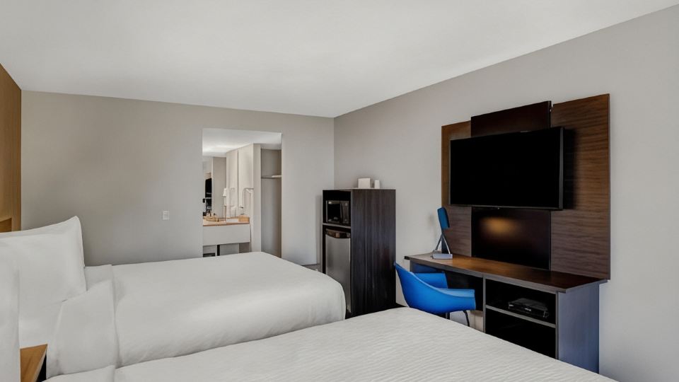 Motel 6 Brooks, AB