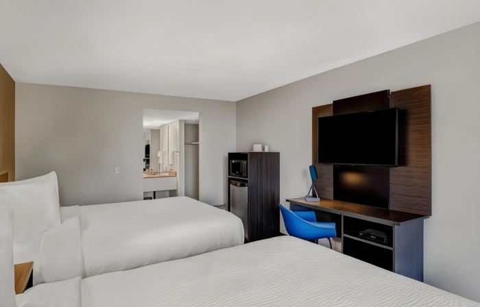 Motel 6 Brooks, AB