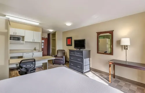 Extended Stay America Select Suites - Chicago - Downers Grove Hotels in Downers Grove