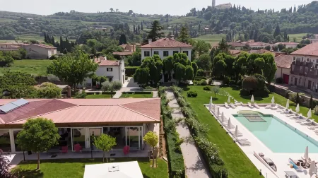 Villa Nichesola Отели в г. Монтеккья-ди-Крозара