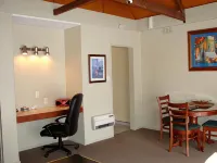 193 Aorangi Manor Motel