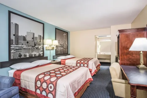 Super 8 by Wyndham Camp Springs/Andrews AFB DC Area Hotels in Forestville