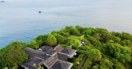 Ultimate Caribbean Getaway: 3 beaches, Cook, Housekeeper & Valet, 24x7 Concierge