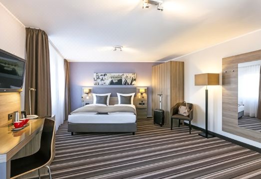 2. 레오나르도 호텔..