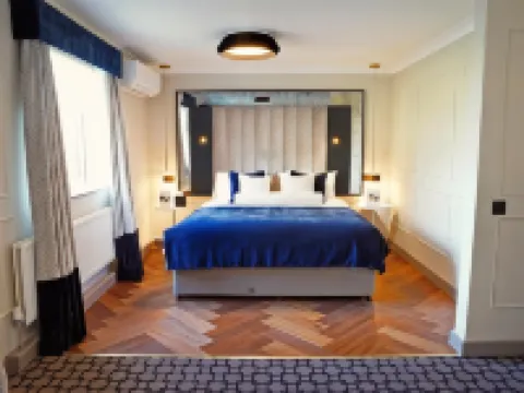 Denham Grove Hotels in Uxbridge