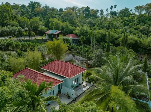 The Hawk's Nest Resort Hotels in Kecamatan Sukajaya