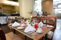 Howard Johnson by Wyndham Pekalongan - breakfast