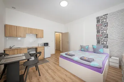 70s Hostel Hotels in 