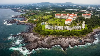 소노캄 제주 남원큰엉해안경승지 주변 호텔