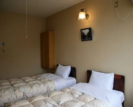 鉱石ミネラル嵐の湯 湯治の館2号館 河津のホテル