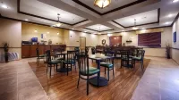 Best Western Plus Emory at Lake Fork Inn  Suites Hotel a Alba