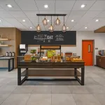 햄프턴 인 미드랜드 사우스