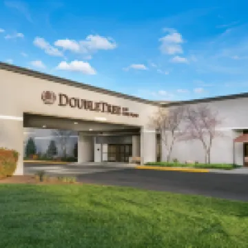 DoubleTree by Hilton Lawrence Hotels in 