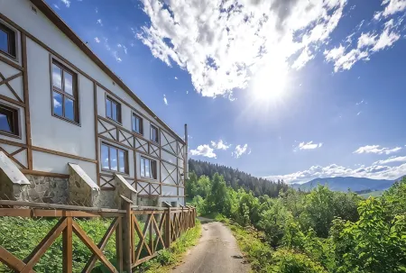 Penzion Kuzmínovo Отели в г. Долны-Кубин