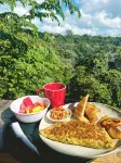 Sunshine Sanctuary Boutique Jungle Lodge