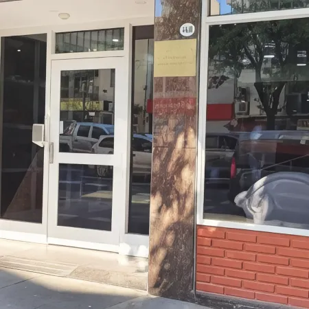 Hotel Aatrac Buenos Aires Отели рядом с достопримечательностью «Конгресс-центр Palais Rouge»