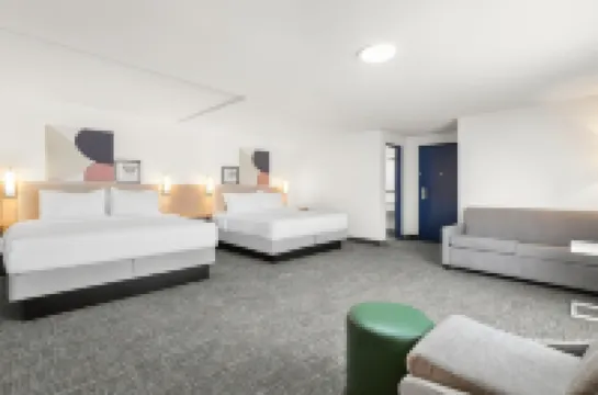 Spark by Hilton Muskogee