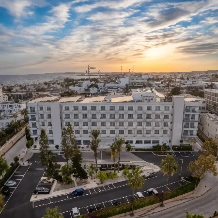 Nestor Hotel Отели рядом с достопримечательностью «Ayia Napa Harbour»