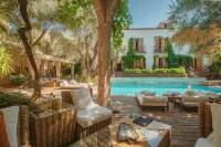 Jade Residence - Pool