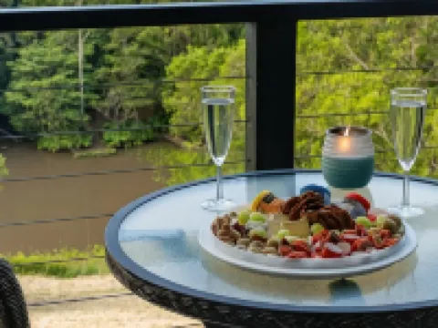 Whispering Valley Cottage Retreat Hotels in Maleny