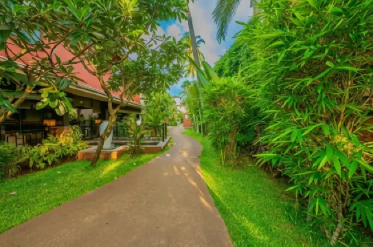 O Hotel Goa, Candolim Beach