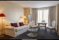 Hotel Renoir - Beach
